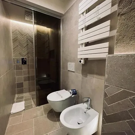 Dimora Al Piano 公寓 *