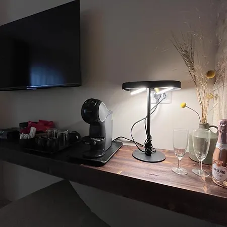 公寓 Dimora Al Piano *