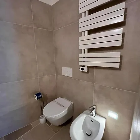 公寓 Dimora Al Piano *